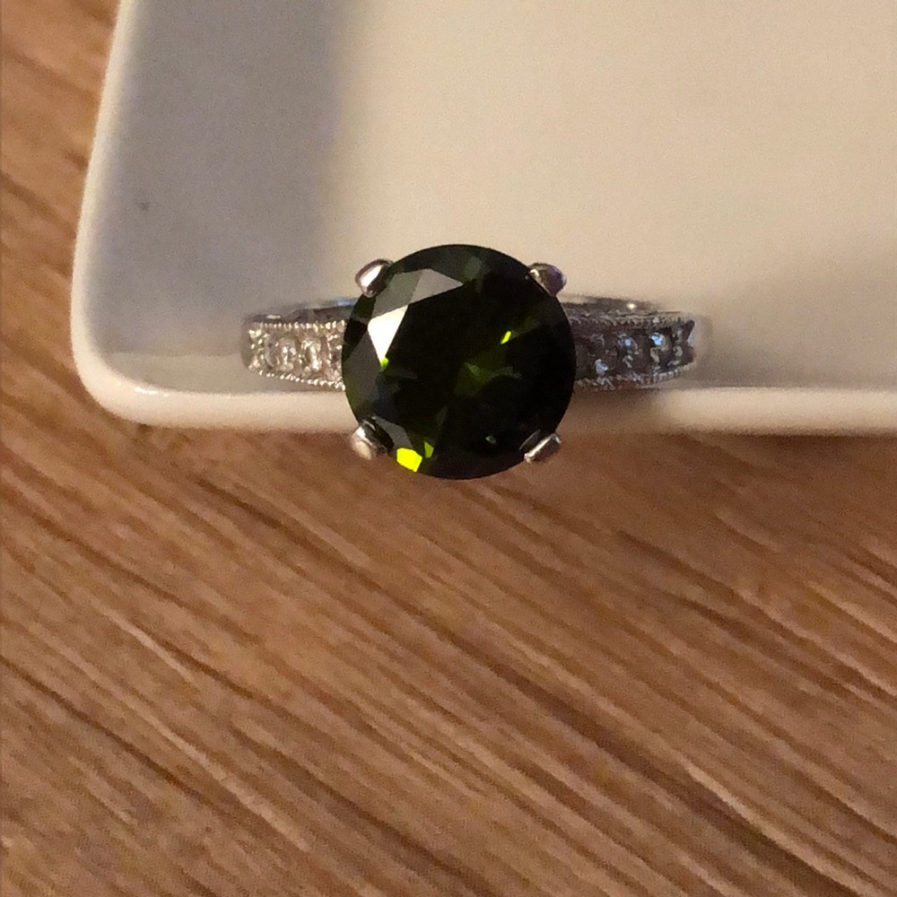 Sterling Silver Ring - Size 9